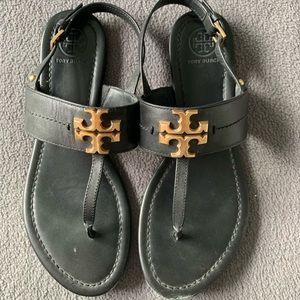 Tory Burch Everly T-Strap Flat Sandal in Perfect Black